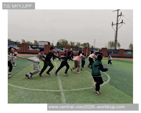 足球课热身游戏的趣味探索与团队协作提升活动设计